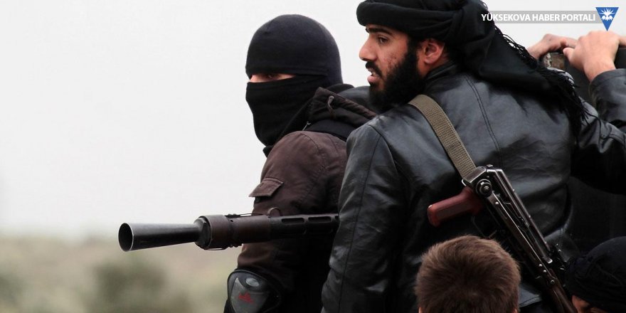 El Nusra Suriye ordusuna Hama'da saldırdı