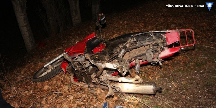 Otomobil motosiklete arkadan çarptı: 1 ölü, 1 yaralı