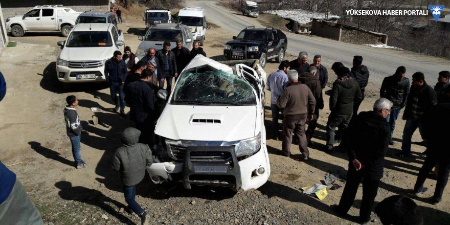 Şemdinli'de trafik kazası yaşandı: 3 kişi yaralandı
