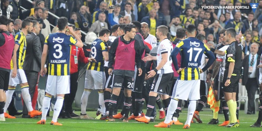 Fenerbahçe-Beşiktaş maçı tatil edildi