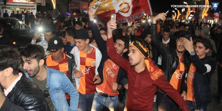 Hakkari’de Galatasaraylıların galibiyet sevinci