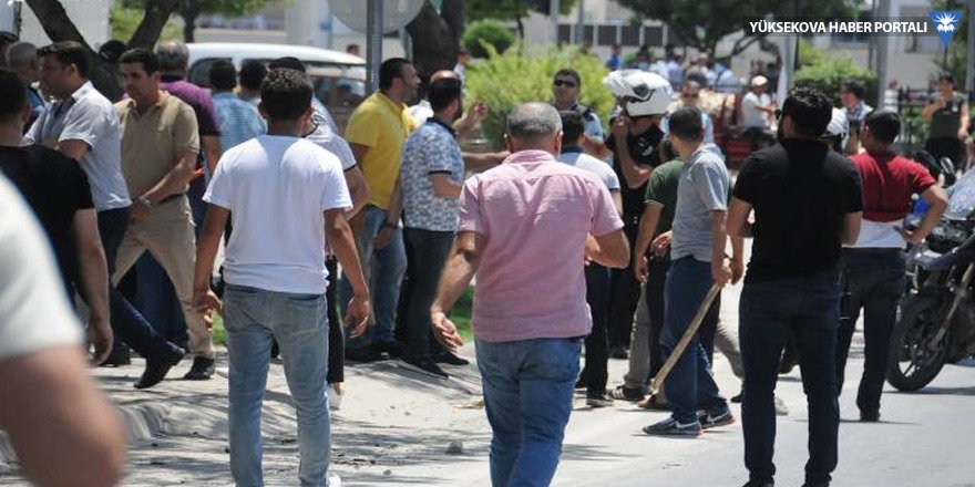 Adana'da minibüsçülerin meydan kavgası