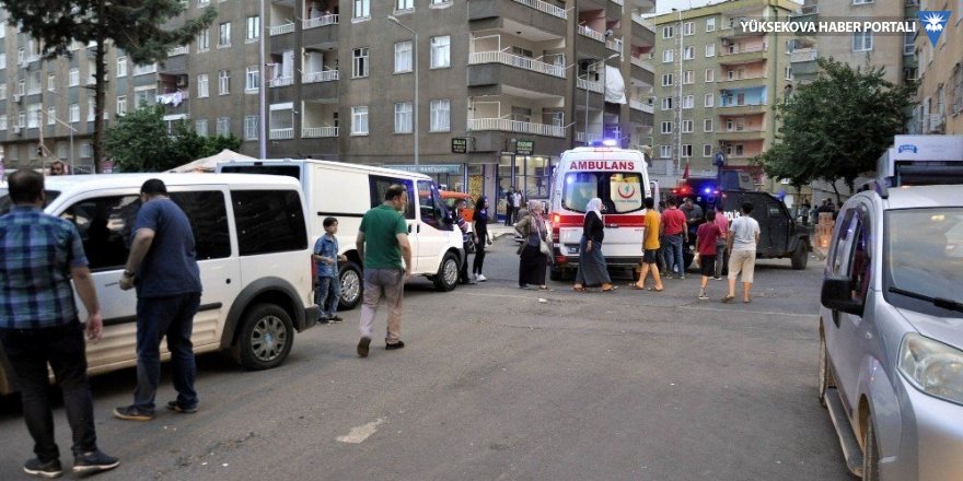Diyarbakır Kayapınar'da silahlı kavga: 3 yaralı