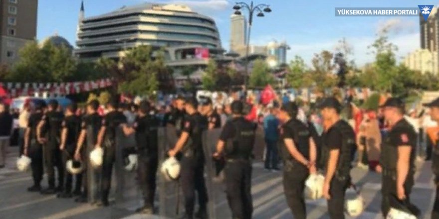 Kılıçdaroğlu'nun canlı yayın yapacağı alanda AK Partililerle arbede çıktı