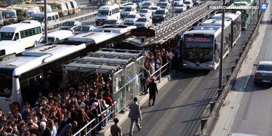 İstanbul'da metrobüs kullanan kişi sayısı 4 milyon arttı