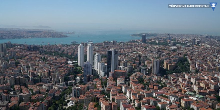The Guardian: TL'deki çöküş İstanbul'un silüetine yazılıydı