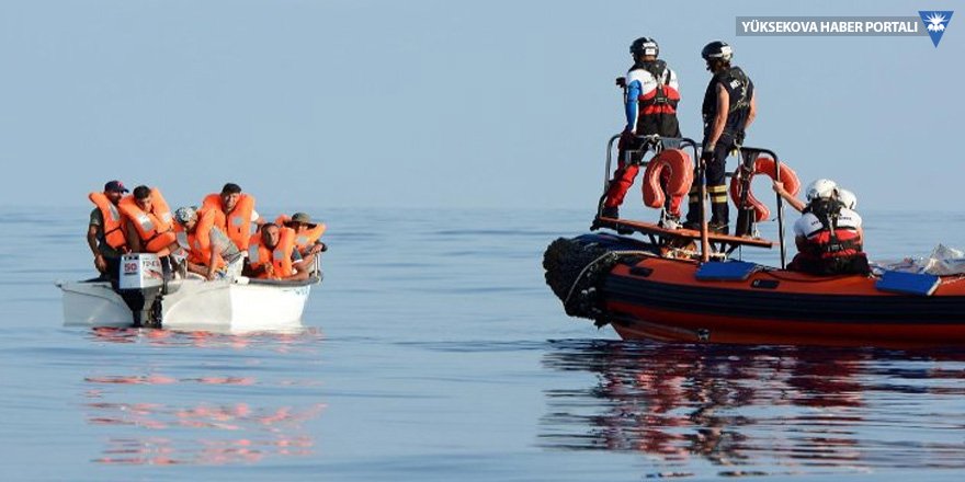 Akdeniz’de 67 çocuk mülteci kurtarıldı