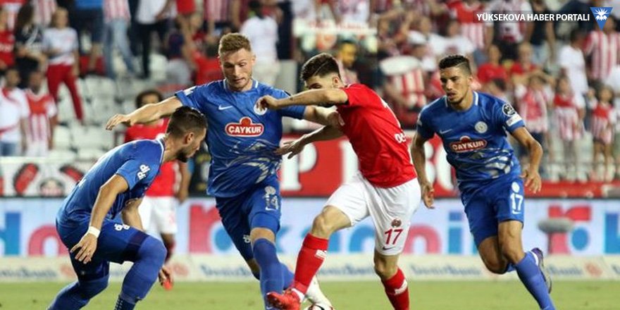 Antalyaspor, galibiyeti uzatmalarda kazandı