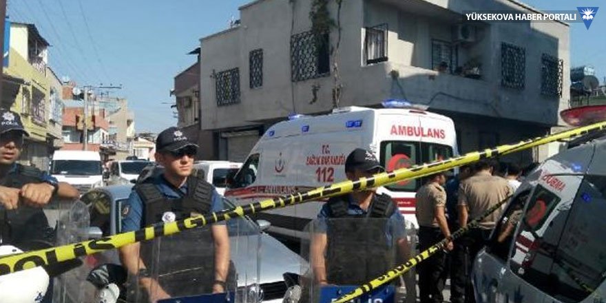 Mersin'de bir evde 5 ceset bulundu