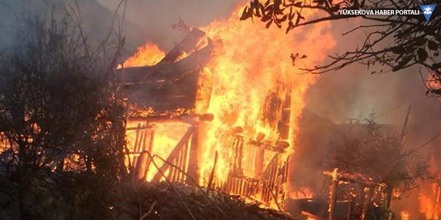 Kastamonu'da 9 ev yandı