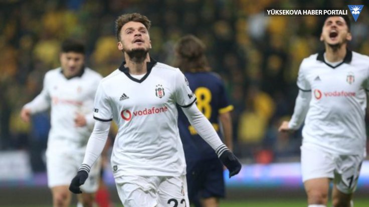 Beşiktaş 4 golle liderin peşinde!