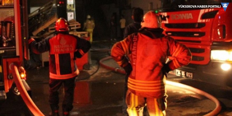 İstanbul'da AVM'de yangın paniği