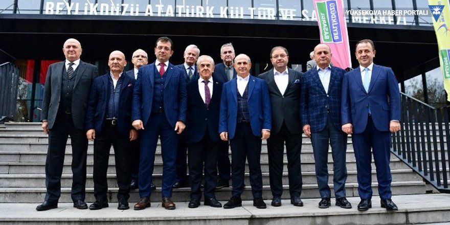 Ekrem İmamoğlu, CHP'li belediye başkanlarıyla görüştü