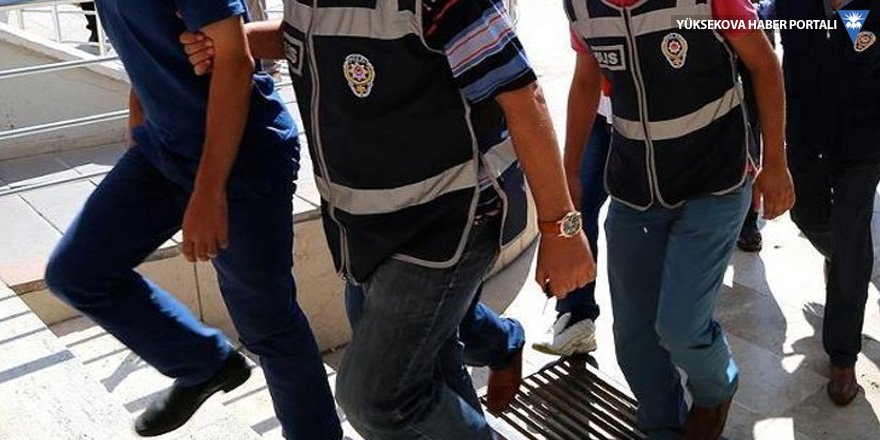 Adana'da 30 'joker'e gözaltı
