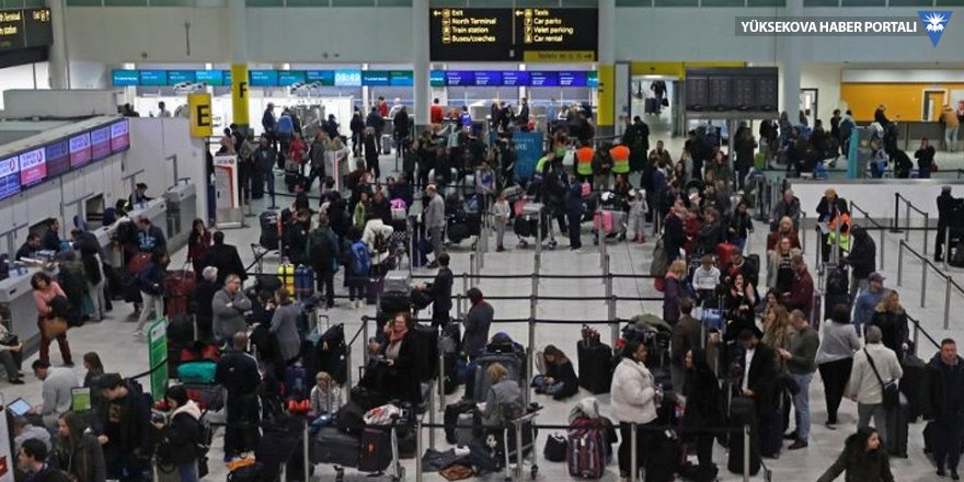 Londra'da 11 bin yolcu mahsur kaldı!