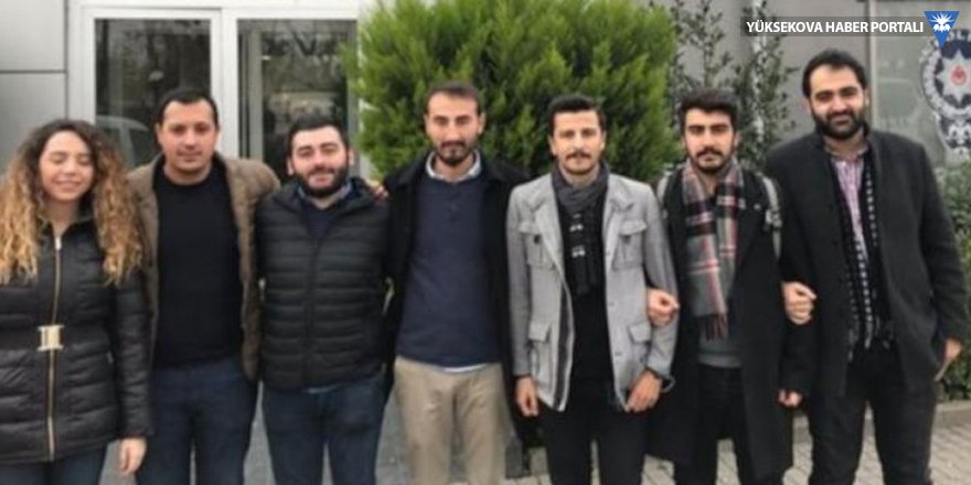 Kadıköy'de bildiri dağıtan CHP'lilere gözaltı