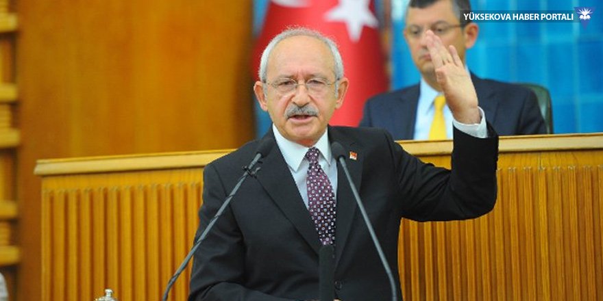 Kemal Kılıçdaroğlu PM'de istifa resti çekti