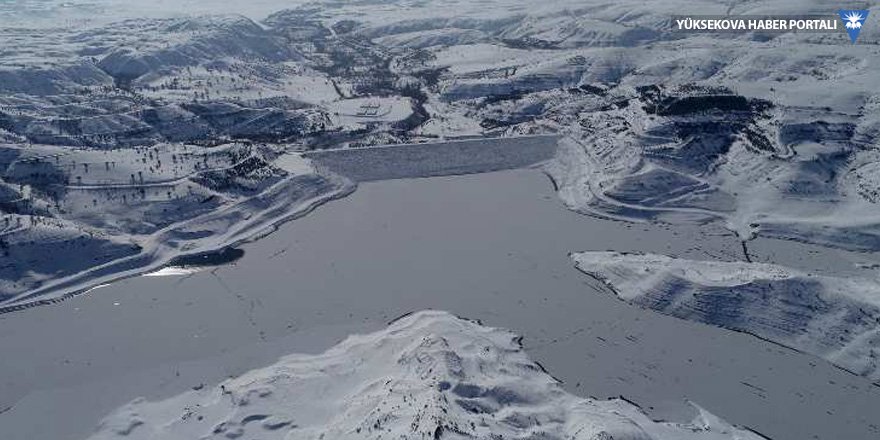Sivas'ın içme suyunu karşılayan 4 Eylül Barajı dondu