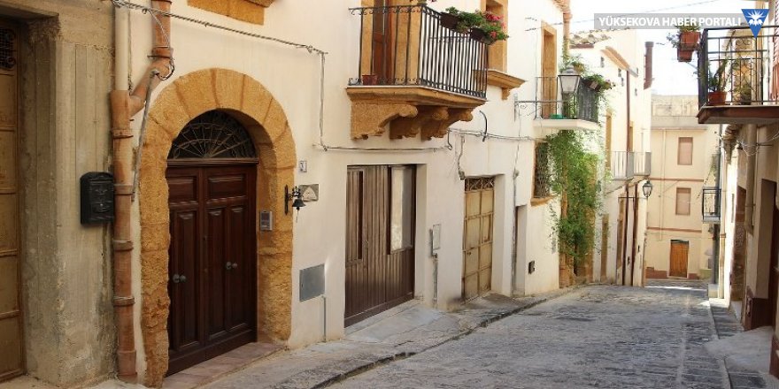 İtalya'da 1 euro’ya satılık evler!