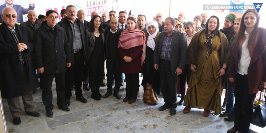 HDP'nin Esendere seçim bürosu açıldı