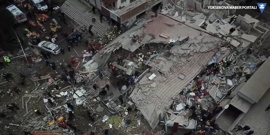 Kartal’da 7 katlı bir bina çöktü