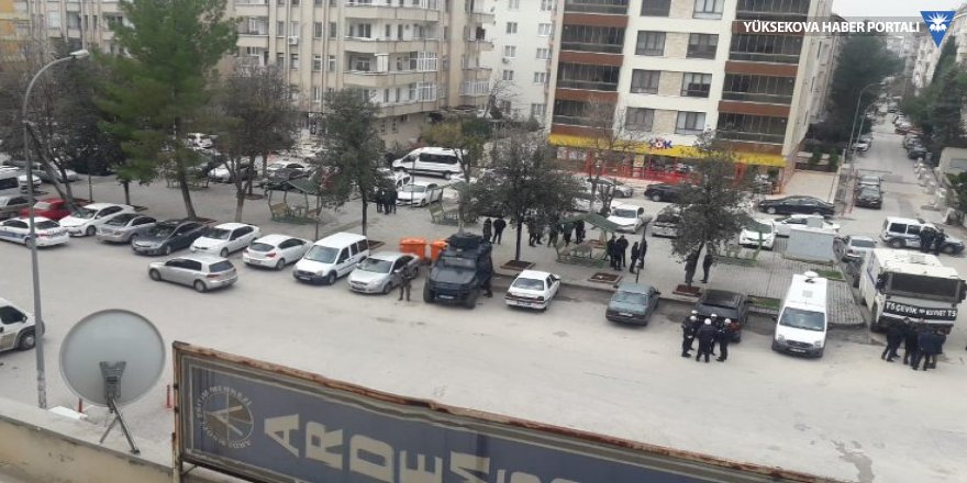 Gaziantep'te HDP binasına polis ablukası
