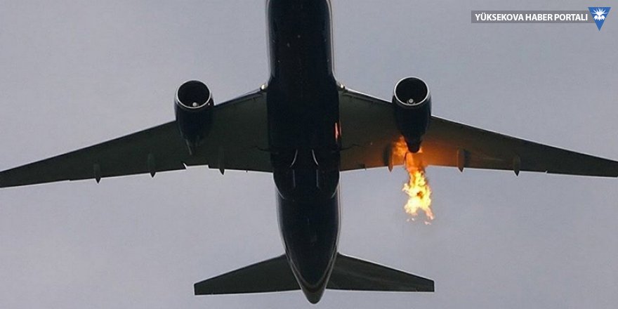 Tahran'da içerisinde 100 yolcu bulunan uçak alev aldı