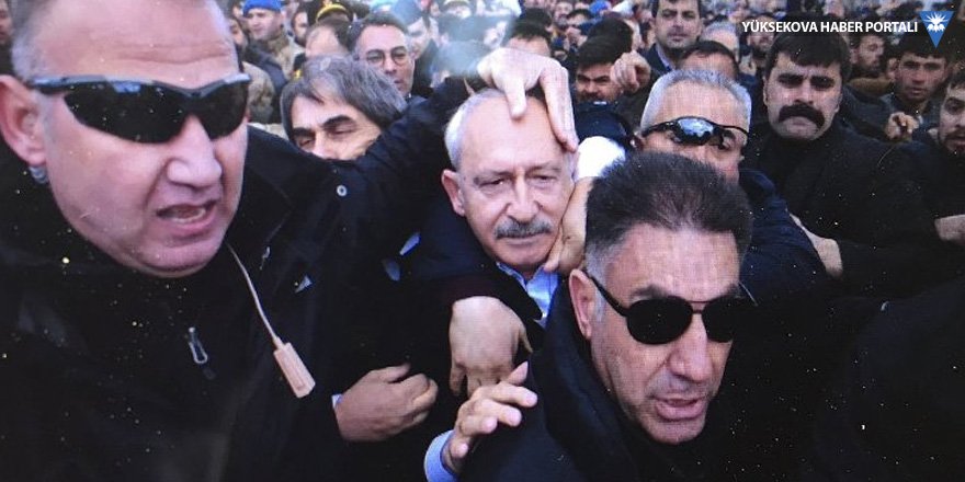 Kılıçdaroğlu'na asker cenazesinde saldırı