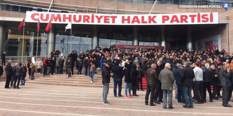 CHP'liler Kılıçdaroğlu'nu bekliyor