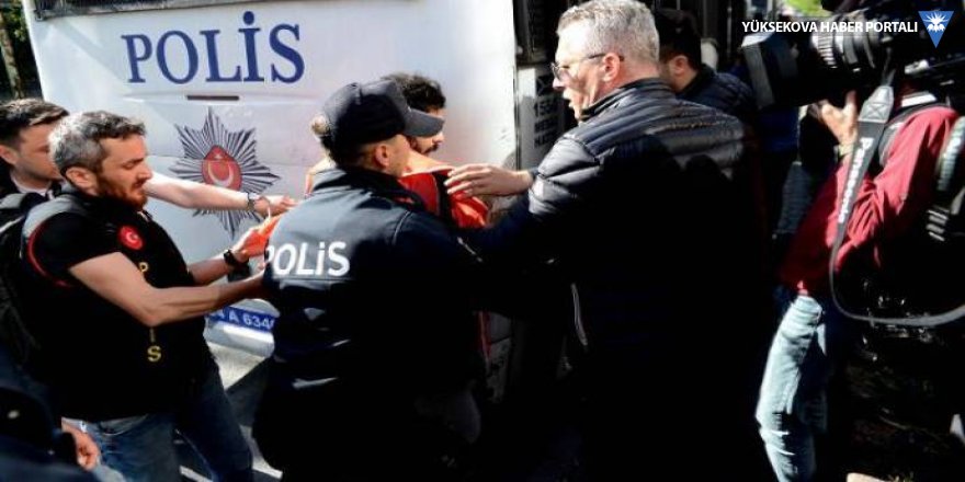 Taksim’e yürümek isteyen 17 kişi gözaltına alındı