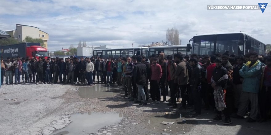 Van'da 213 göçmen yakalandı