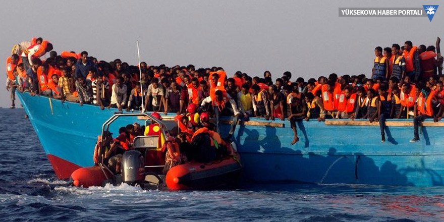 Tunus açıklarında göçmen teknesi battı: En az 50 kişi öldü