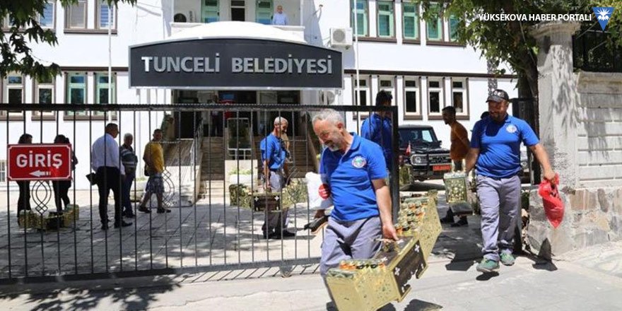 Tunceli Belediyesi’nin tabelası Dersim olarak değişiyor