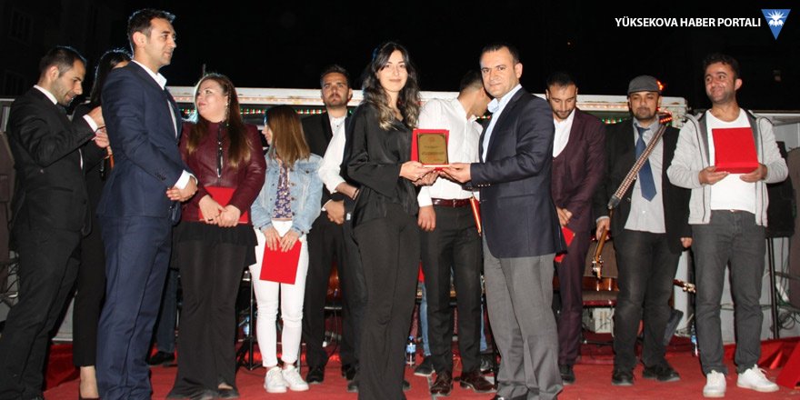 Şemdinli'de okullararası ses yarışması