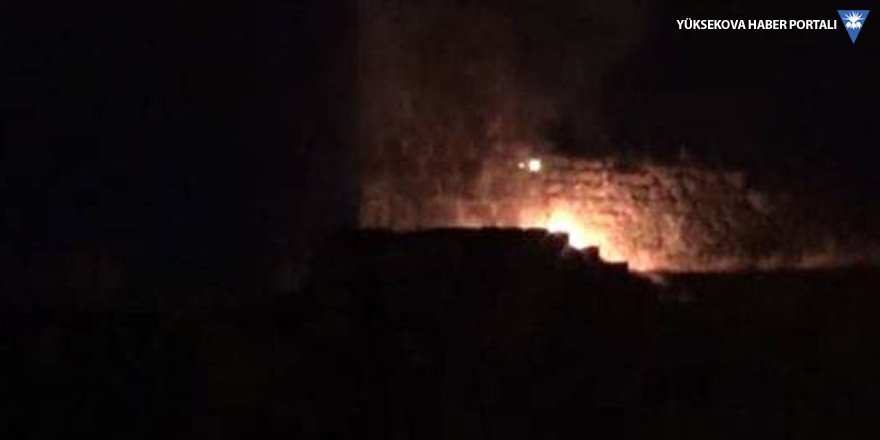 Diyarbakır'ın tarihi surlarında yangın