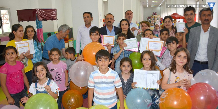 Hakkari Çocuk Oyun ve Kültür Merkezinde karne günü etkinlikleri