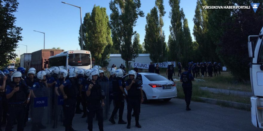 Polis ODTÜ'ye girdi; öğrencilerin alandan uzaklaştırılmasıyla ağaçların kesimine başlandı