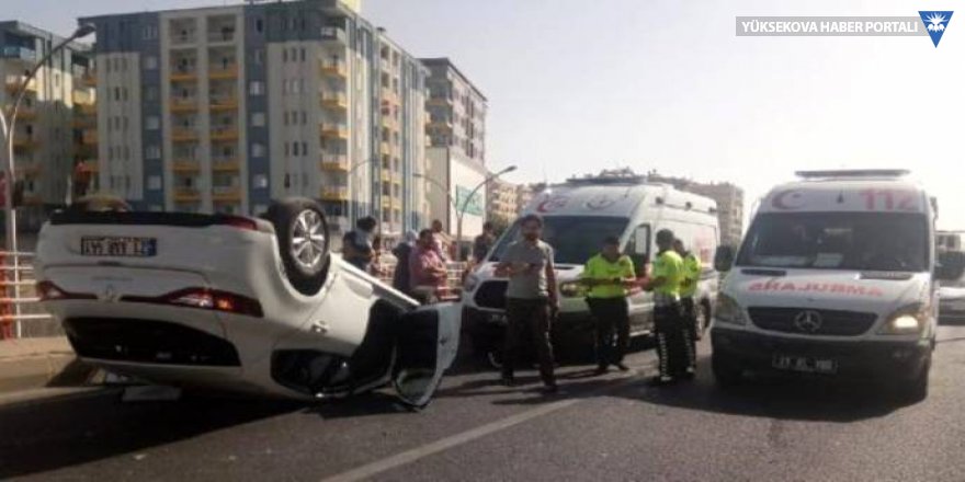 Diyarbakır’da iki araç çarpıştı: 5 yaralı