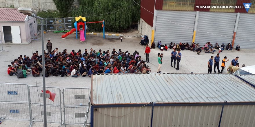 Van'da bin 535 göçmen yakalandı