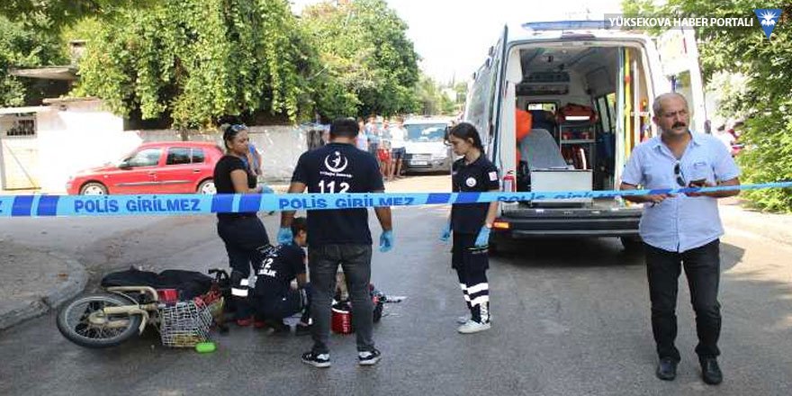 Adana'da 3 kişi silahlı saldırıda öldürüldü