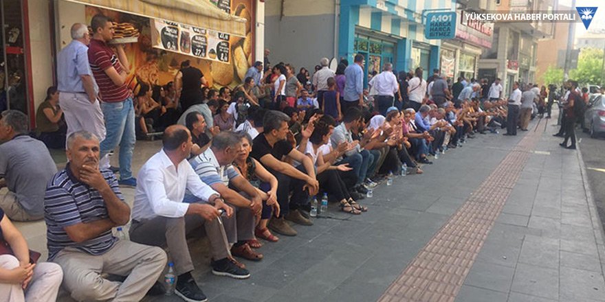 Diyarbakır'da kayyım protestosu sürüyor