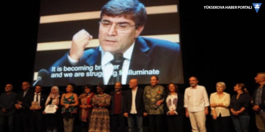 Hrant Dink ödülleri Agnes Kharshiing ve Nebahat Akkoç'a