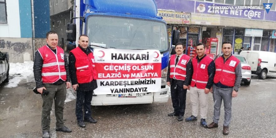 Hakkari'den Elazığ ve Malatya'daki depremzedelere yardım