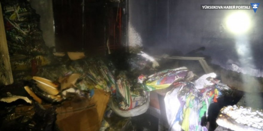 Cizre'de HDP'nin arşiv odasında yangın