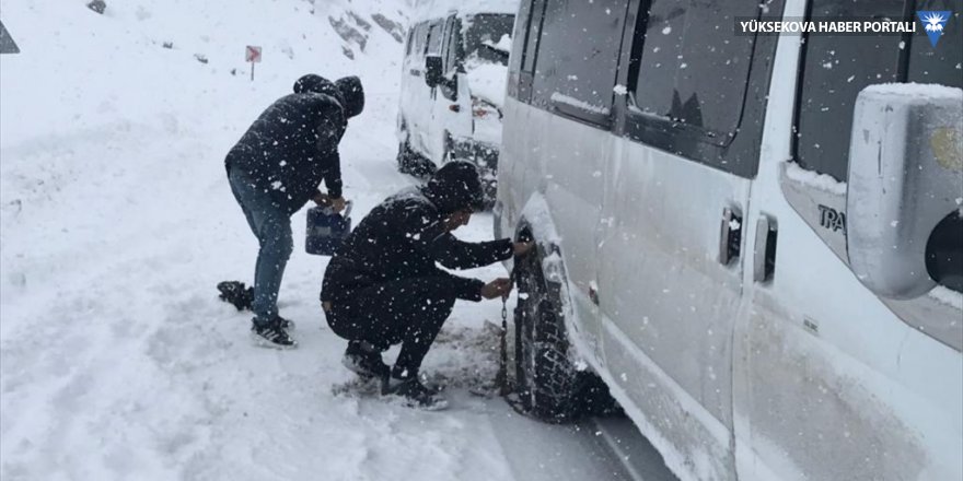 Şırnak, Siirt ve Bingöl'de 266 köy yolu ulaşıma kapandı