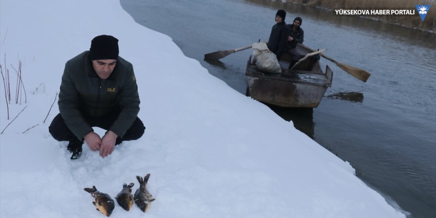 Muradiye'de kış balıkçılığı