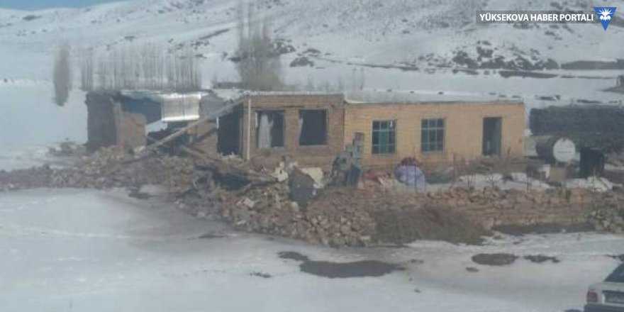 Depremin vurduğu İran’da 44 köy yaşanmaz durumda