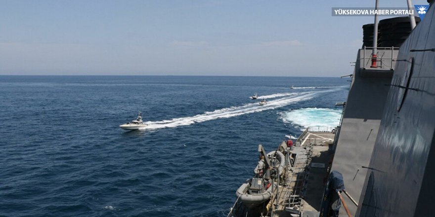 ABD Donanması: İran botları, Basra Körfezi'nde savaş gemilerimizi taciz etti