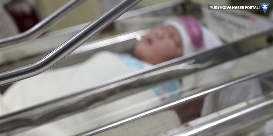 İran'da 800 gramlık bebek virüsü yendi
