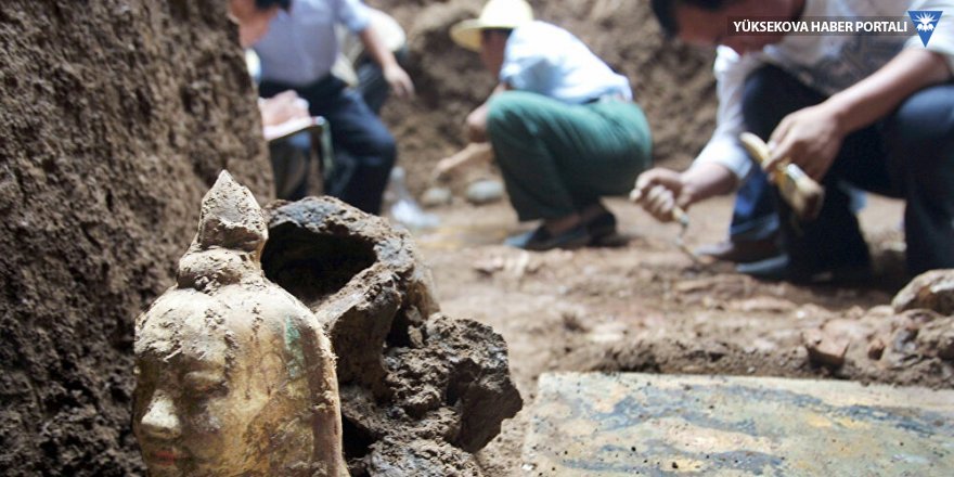 Çin'de içinde tanımlanamayan sıvı olan 2 bin yıllık bir testi bulundu